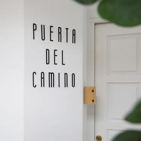 Puerta Del Camino 6